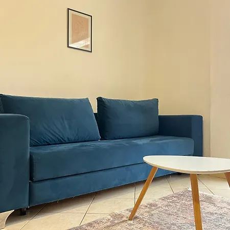 Cozy Center Apartment *